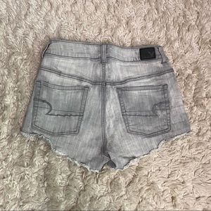 American Eagle light gray shorts